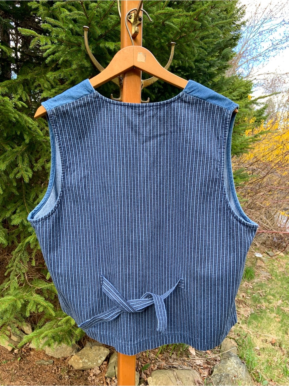 Vintage Plus Size Koret 90s Embroidered Flower Denim Vest - Size 18W - Picture 2 of 5